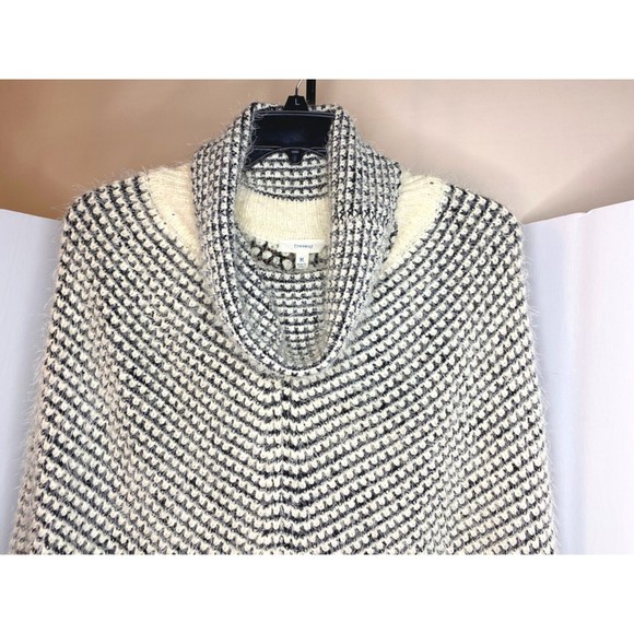 Freeway Sweaters | Fuzzy Sweater | Color: Black/Cream , Sz. M, Ladies , Poncho - Picture 3 of 12